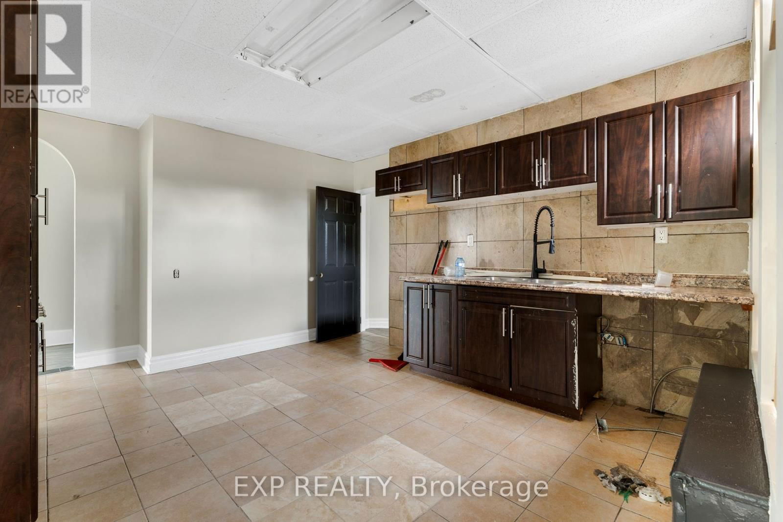 480 KING STREET Image 21