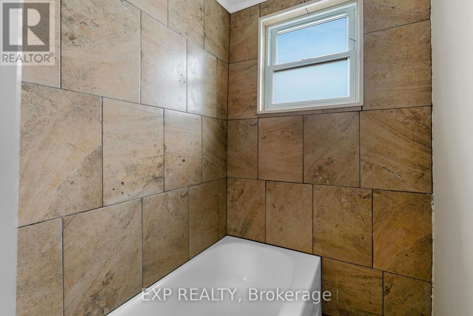 480 KING STREET Image 26
