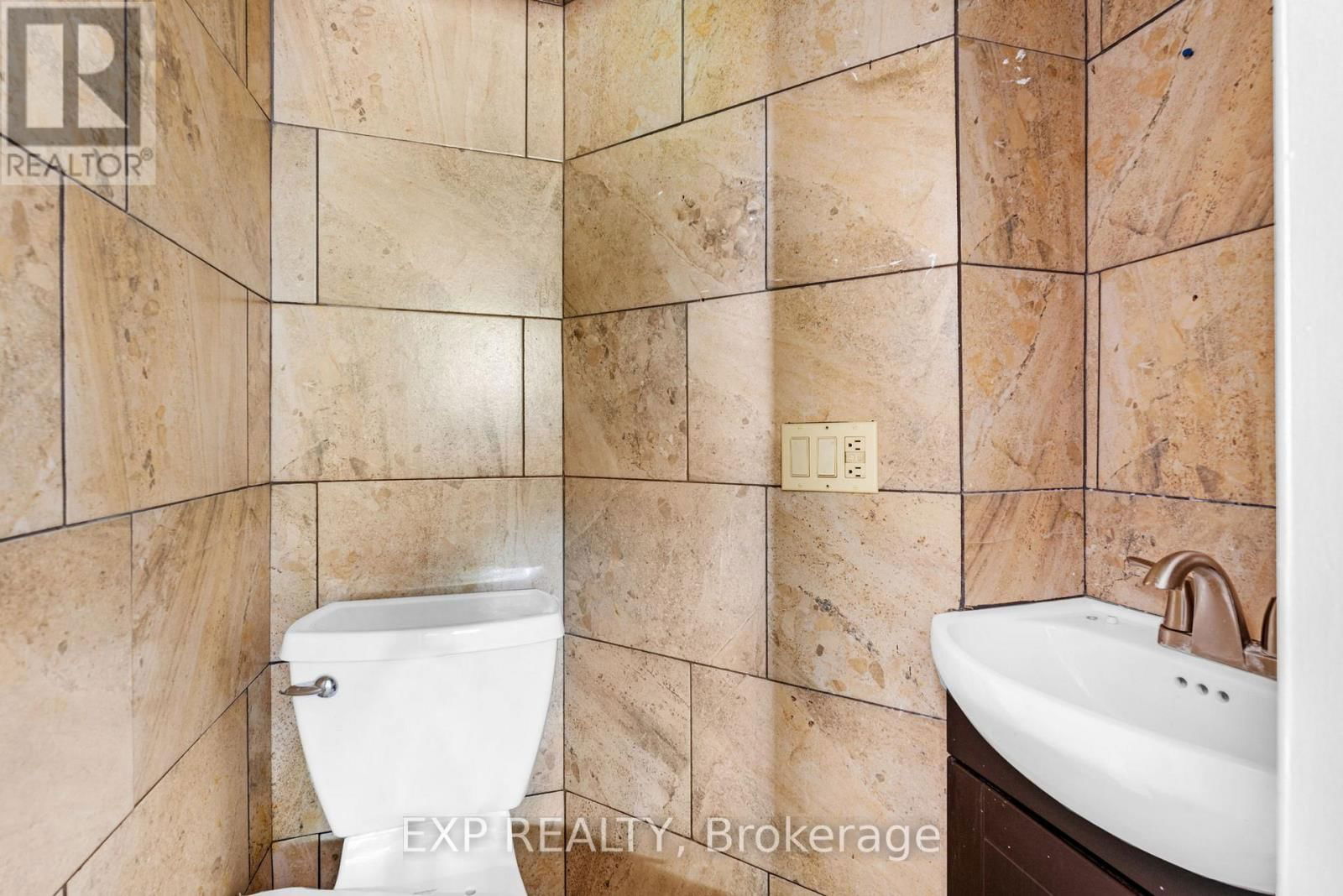 480 KING STREET Image 31