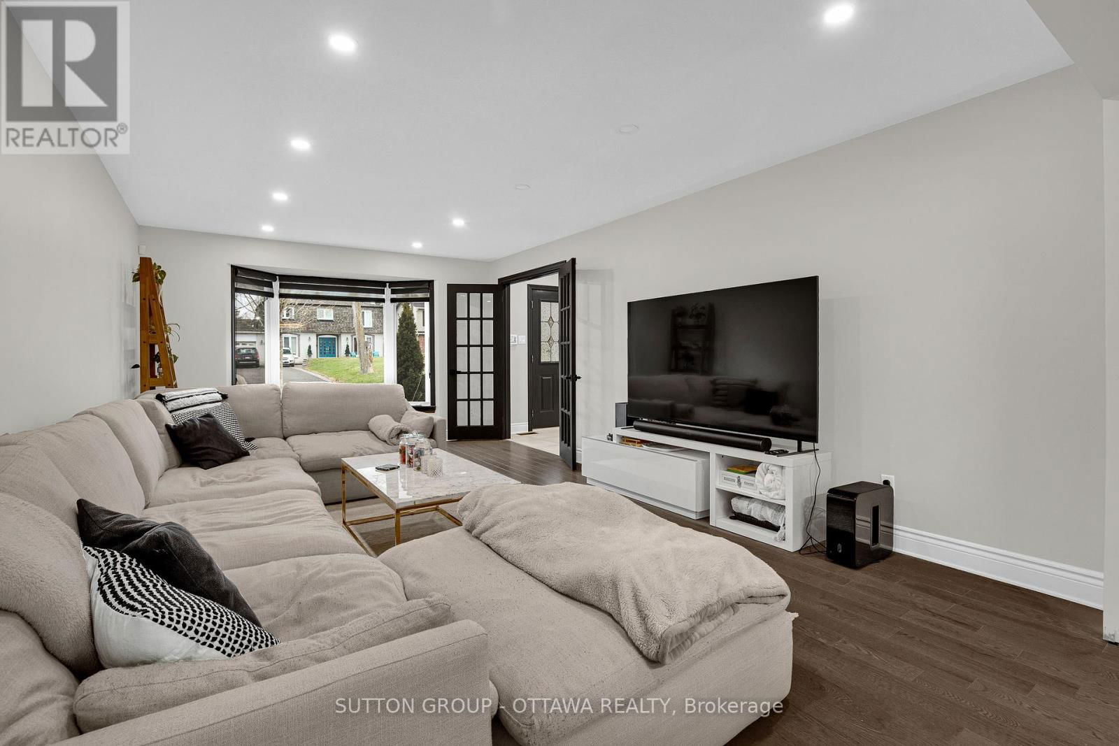 13 WEATHERWOOD CRESCENT Image 11
