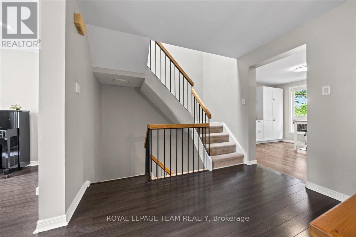 13 KEDGEWICK COURT Image 11