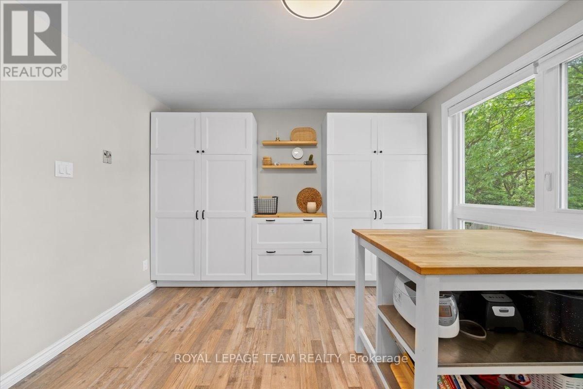 13 KEDGEWICK COURT Image 24
