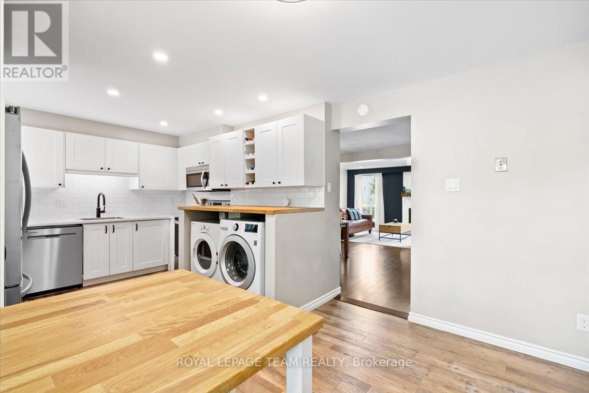 13 KEDGEWICK COURT Image 26