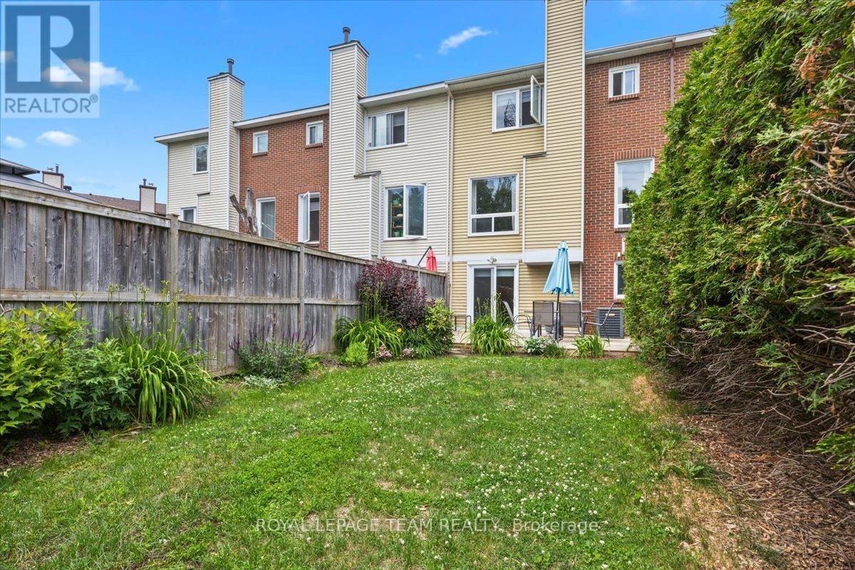 13 KEDGEWICK COURT Image 41