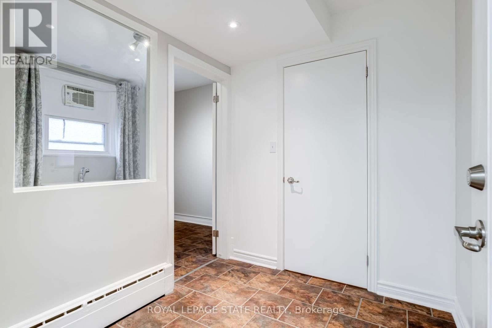 15 EMPRESS AVENUE Image 11