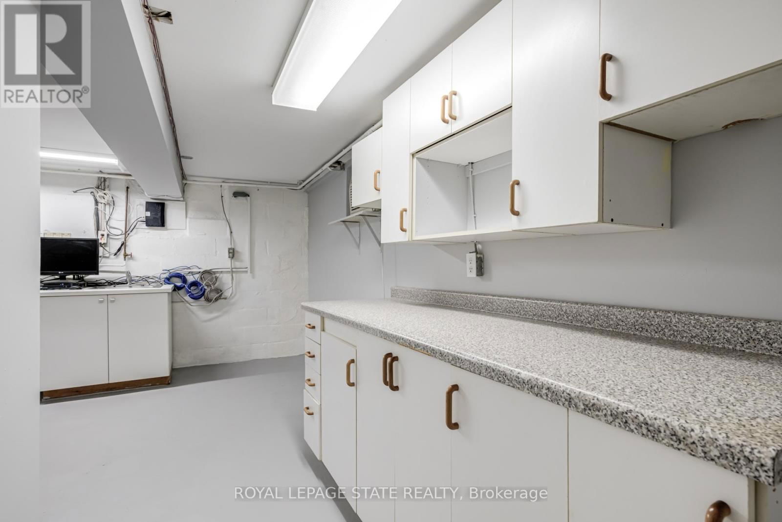 15 EMPRESS AVENUE Image 34