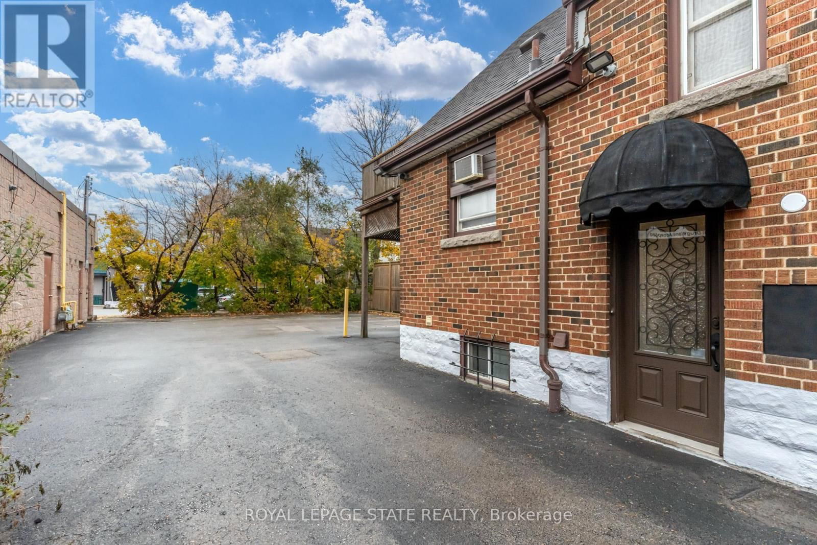 15 EMPRESS AVENUE Image 36