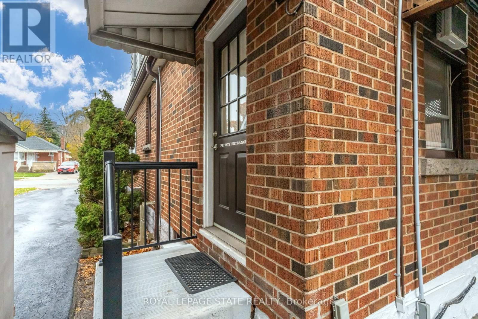 15 EMPRESS AVENUE Image 38