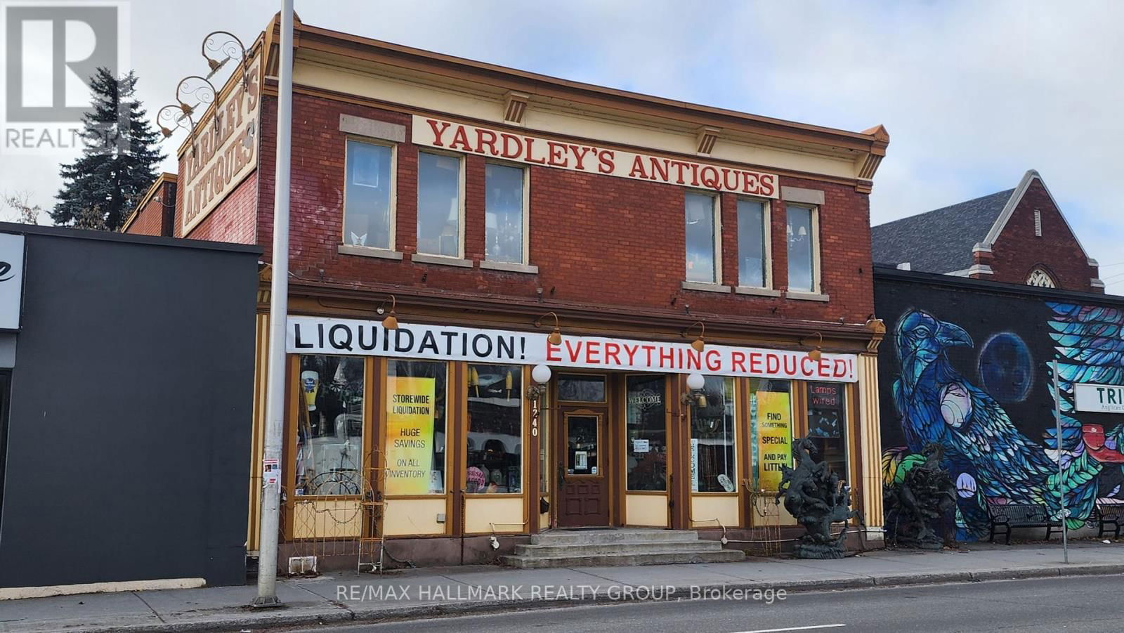 1240 BANK STREET Image 20