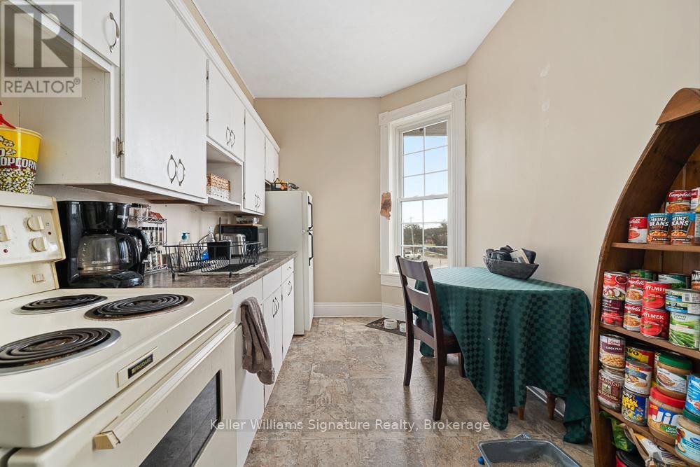 18 OAK STREET Image 31