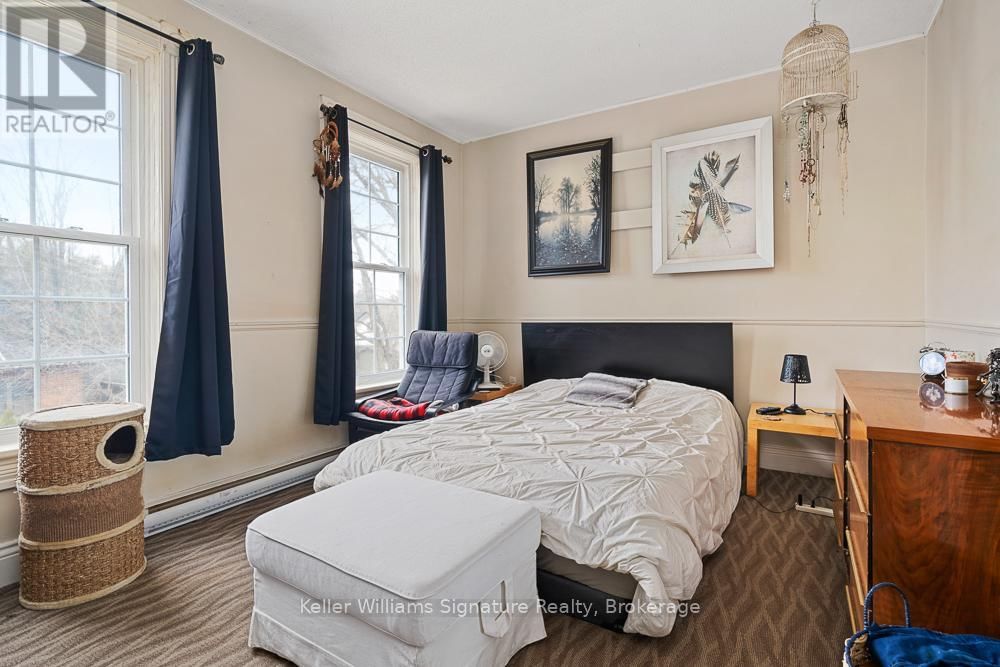 18 OAK STREET Image 34