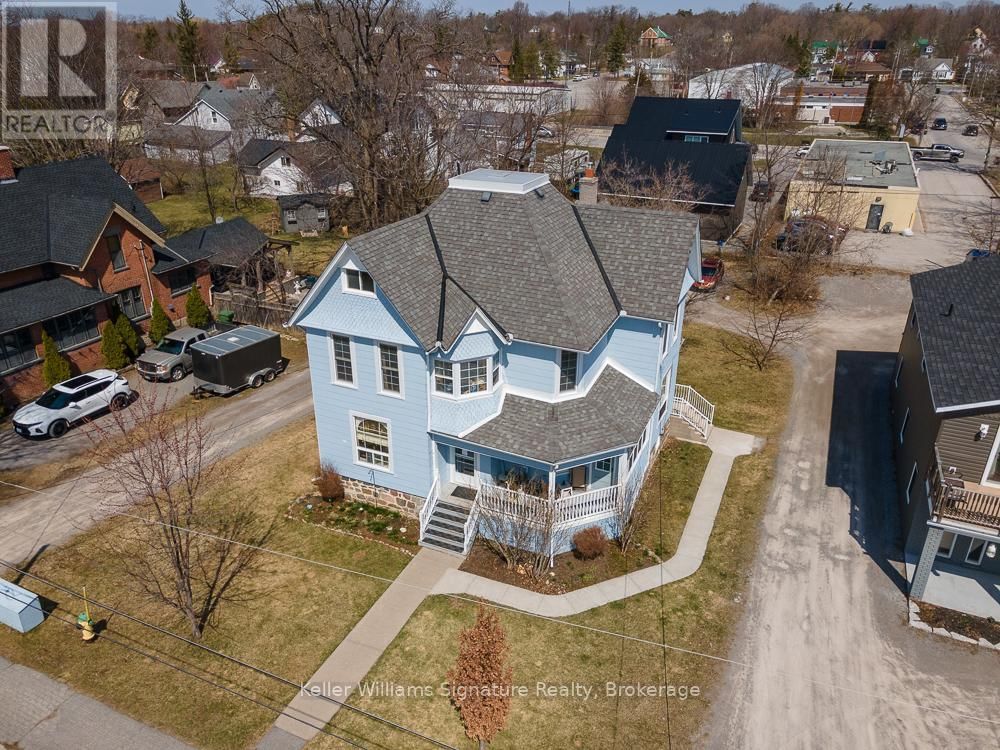 18 OAK STREET Image 4