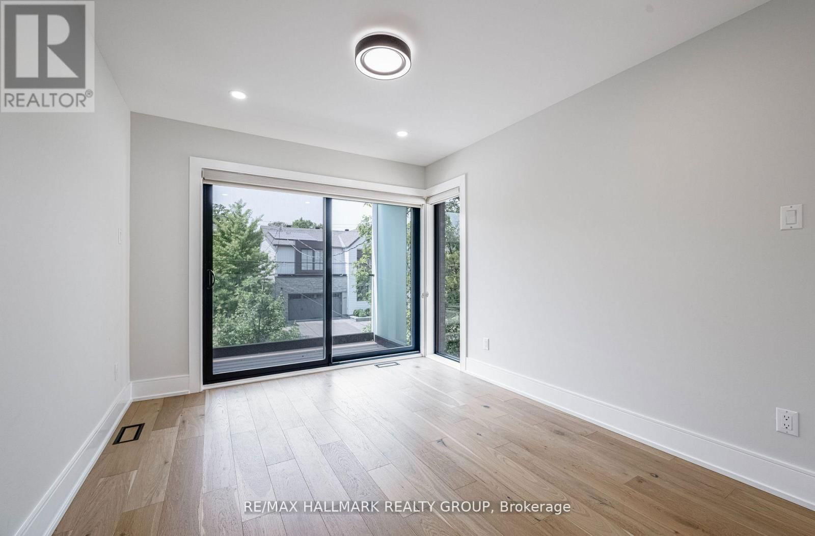 185 CARLETON AVENUE Image 16