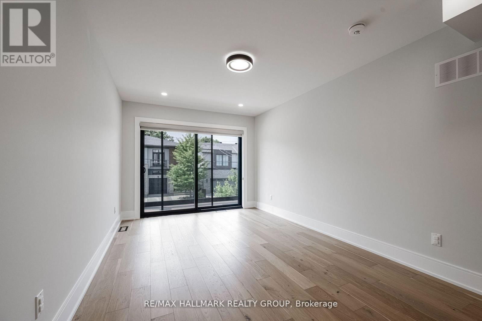 185 CARLETON AVENUE Image 20