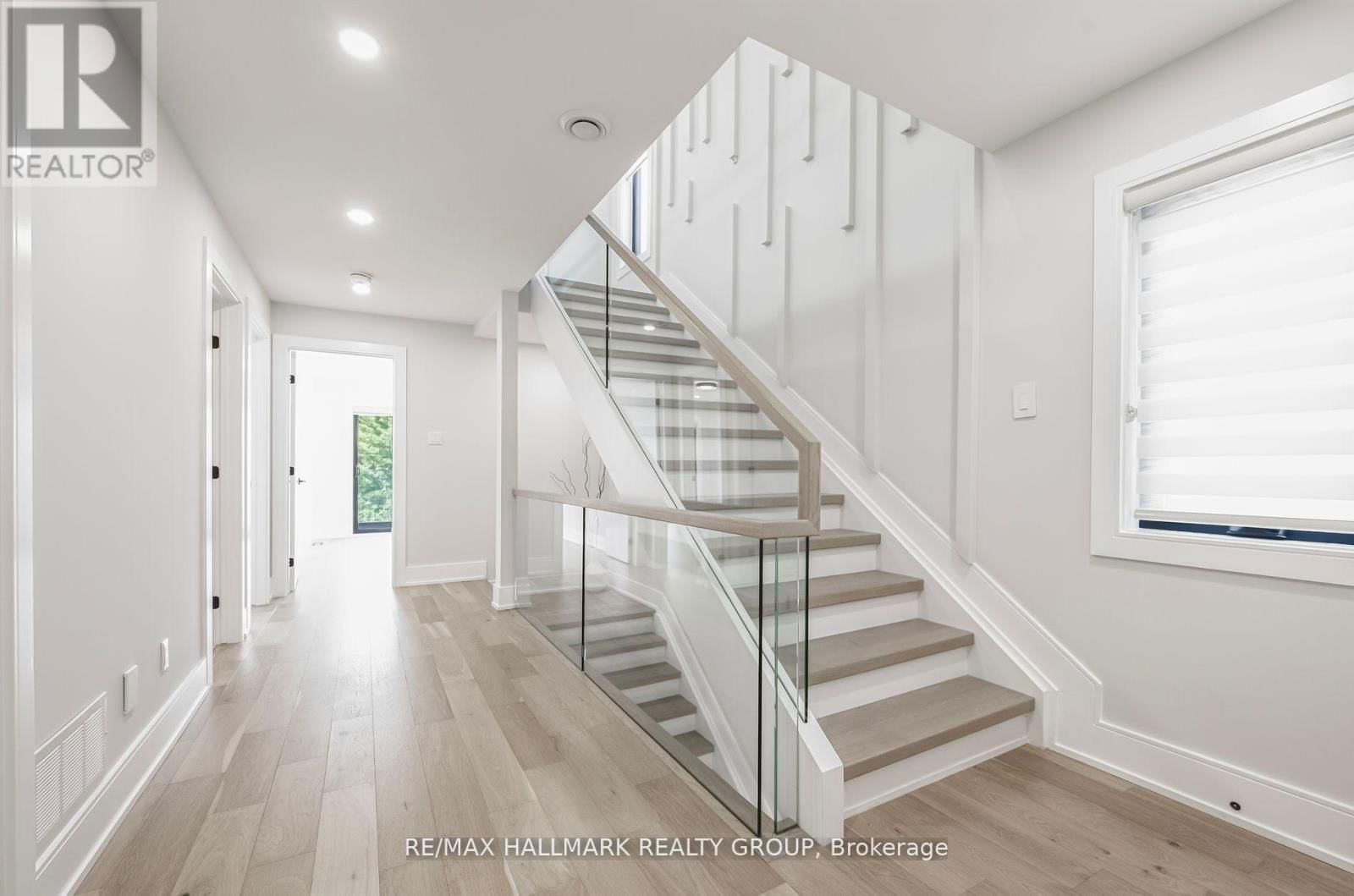 185 CARLETON AVENUE Image 24