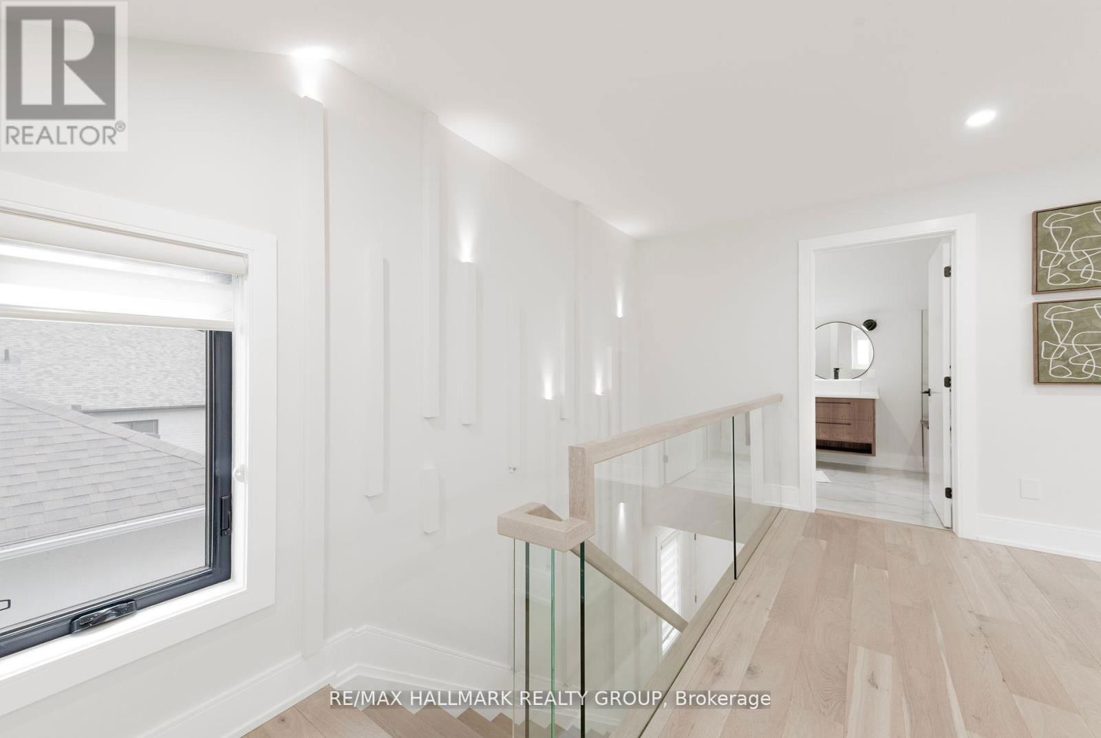 185 CARLETON AVENUE Image 31