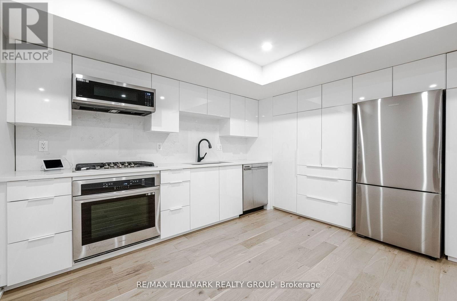 185 CARLETON AVENUE Image 47