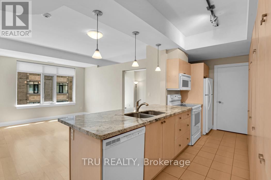 805 - 85 BRONSON AVENUE Image 16