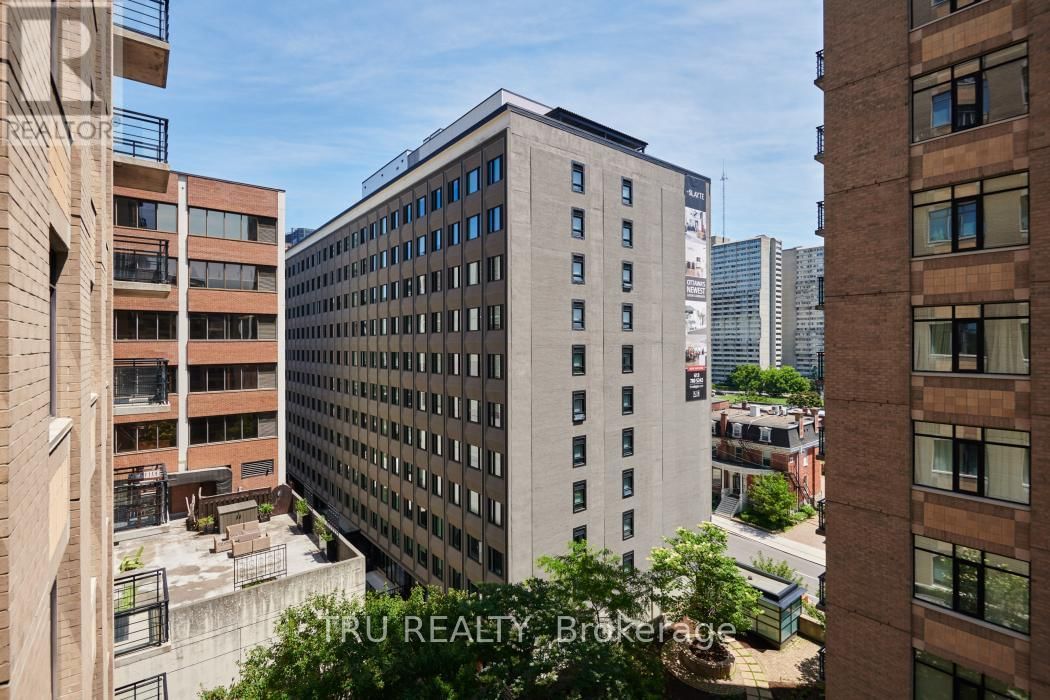 805 - 85 BRONSON AVENUE Image 27