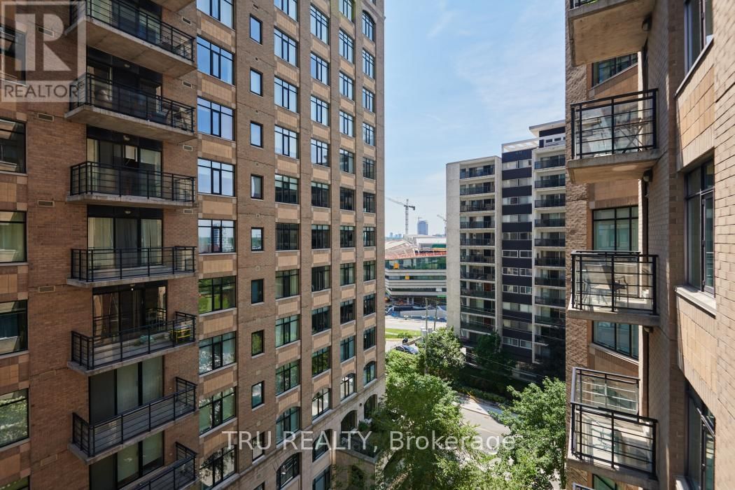 805 - 85 BRONSON AVENUE Image 28