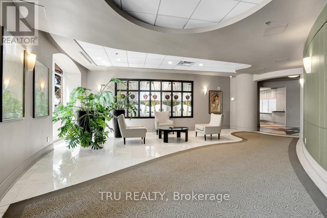 805 - 85 BRONSON AVENUE Image 3
