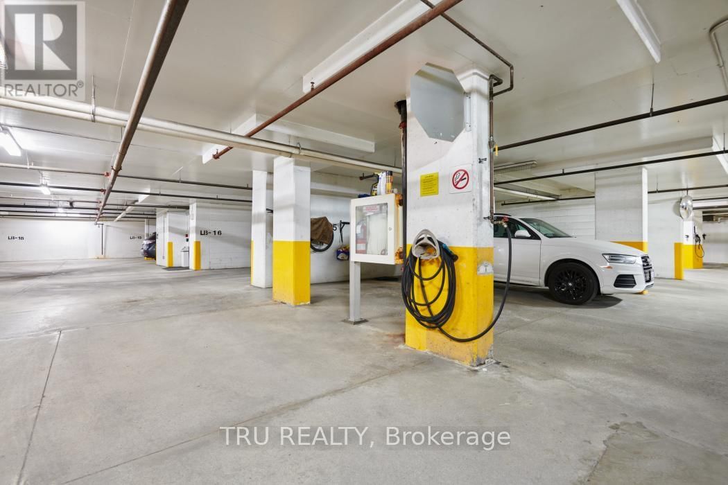 805 - 85 BRONSON AVENUE Image 36