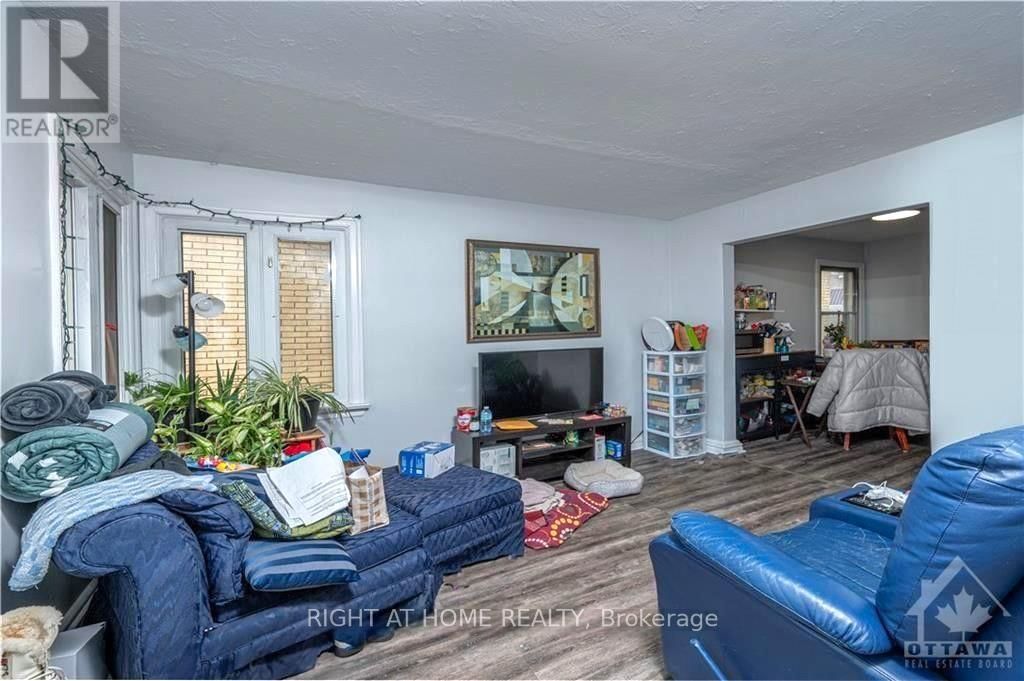 333 LEVIS AVENUE Image 16