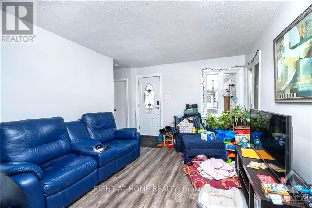 333 LEVIS AVENUE Image 17