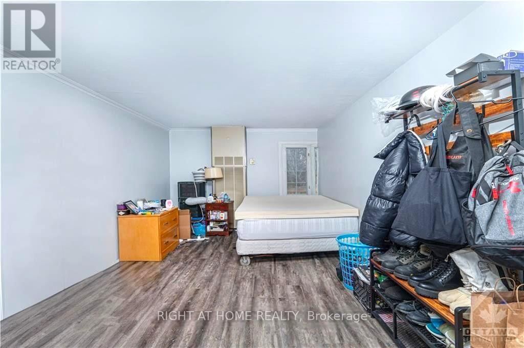 333 LEVIS AVENUE Image 23