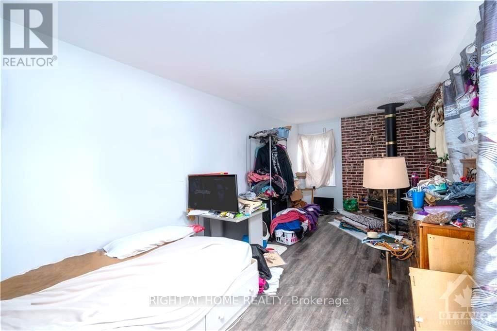 333 LEVIS AVENUE Image 25