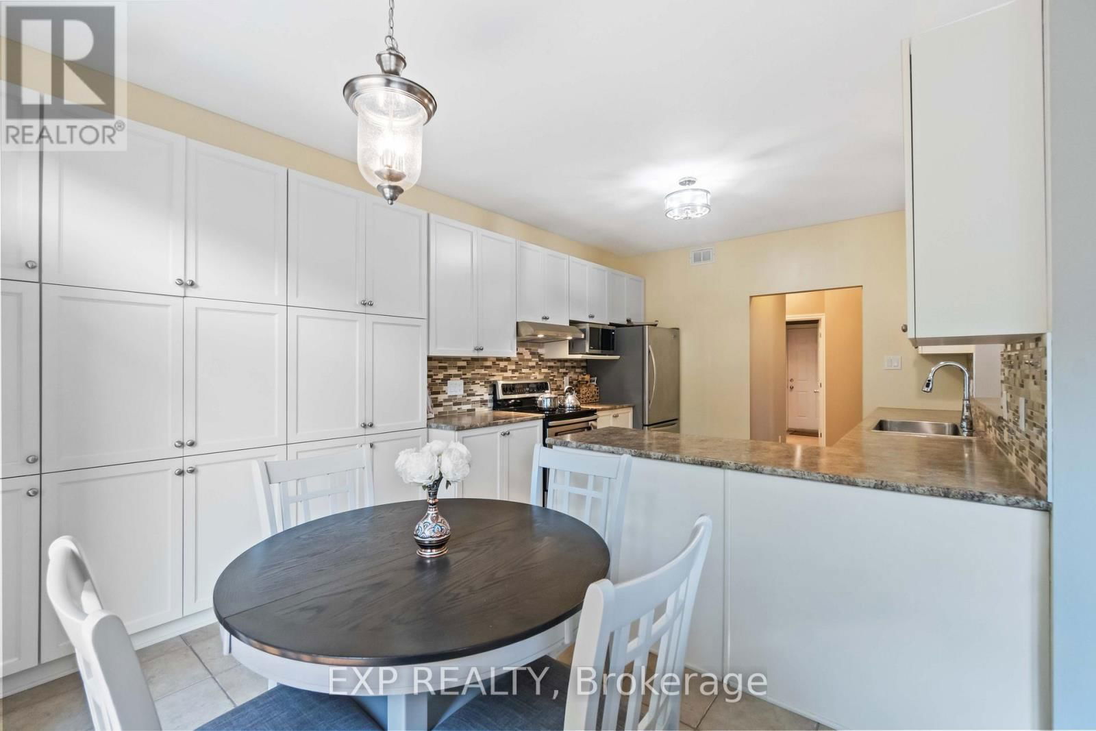 90 CEDAR VALLEY DRIVE Image 11