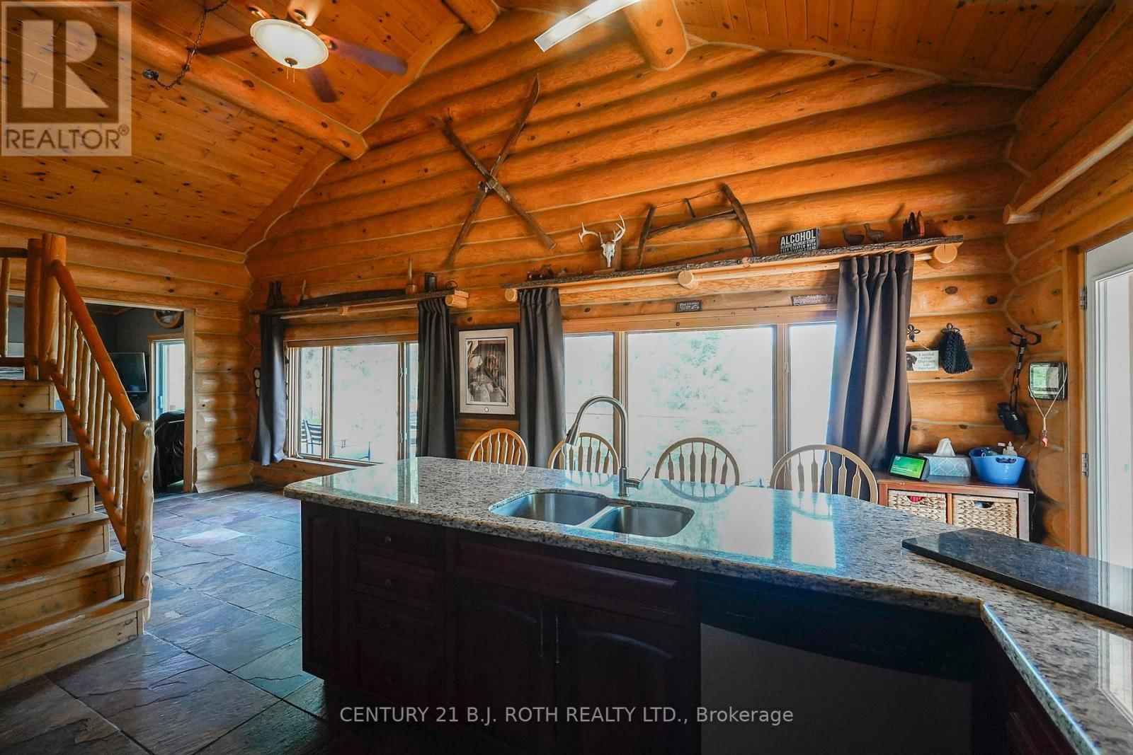 59 WHITE BEAR COURT Image 15