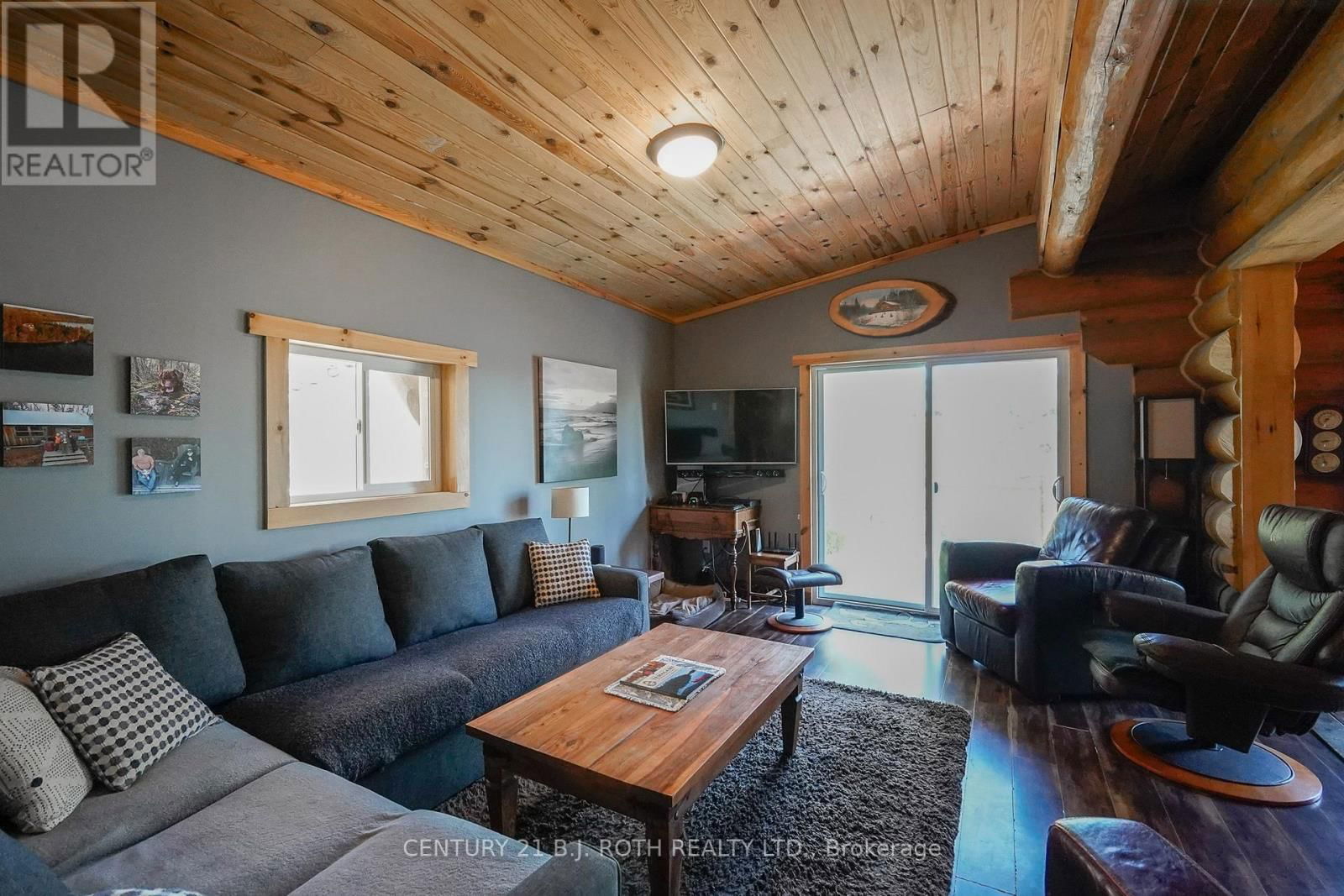 59 WHITE BEAR COURT Image 17