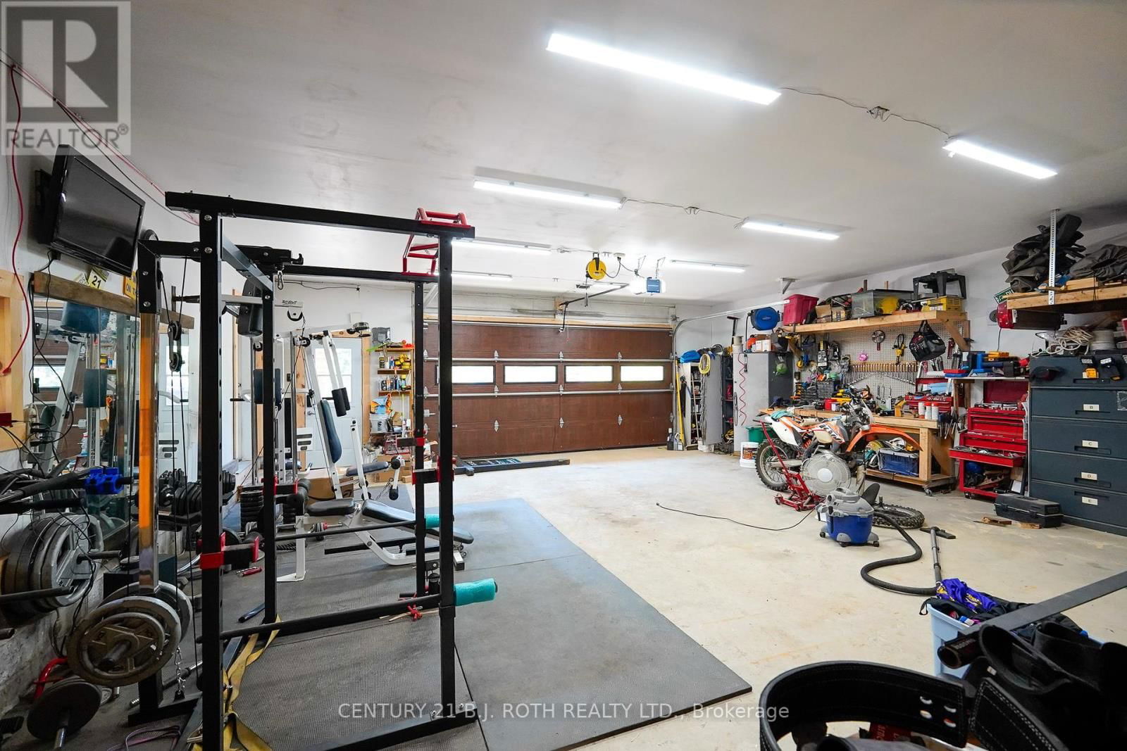 59 WHITE BEAR COURT Image 29