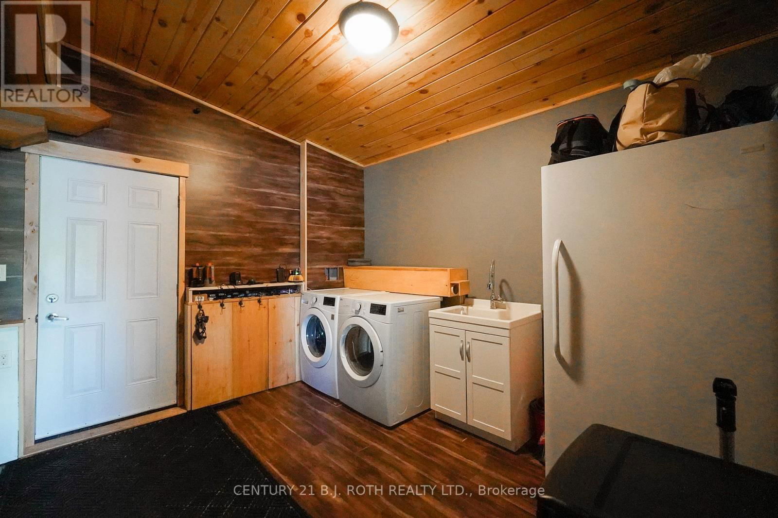 59 WHITE BEAR COURT Image 31