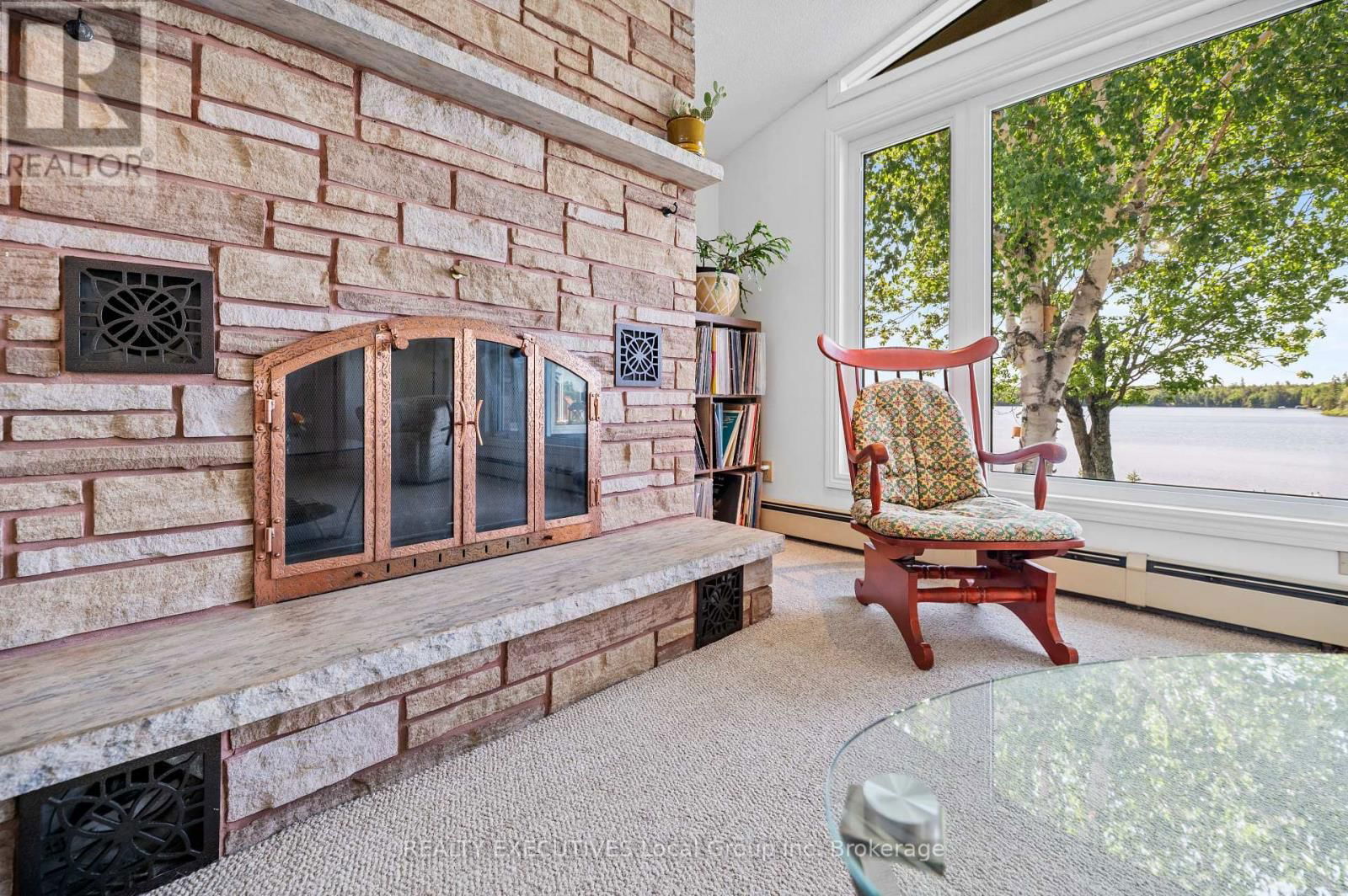 351-E EVERGREEN ROAD Image 13