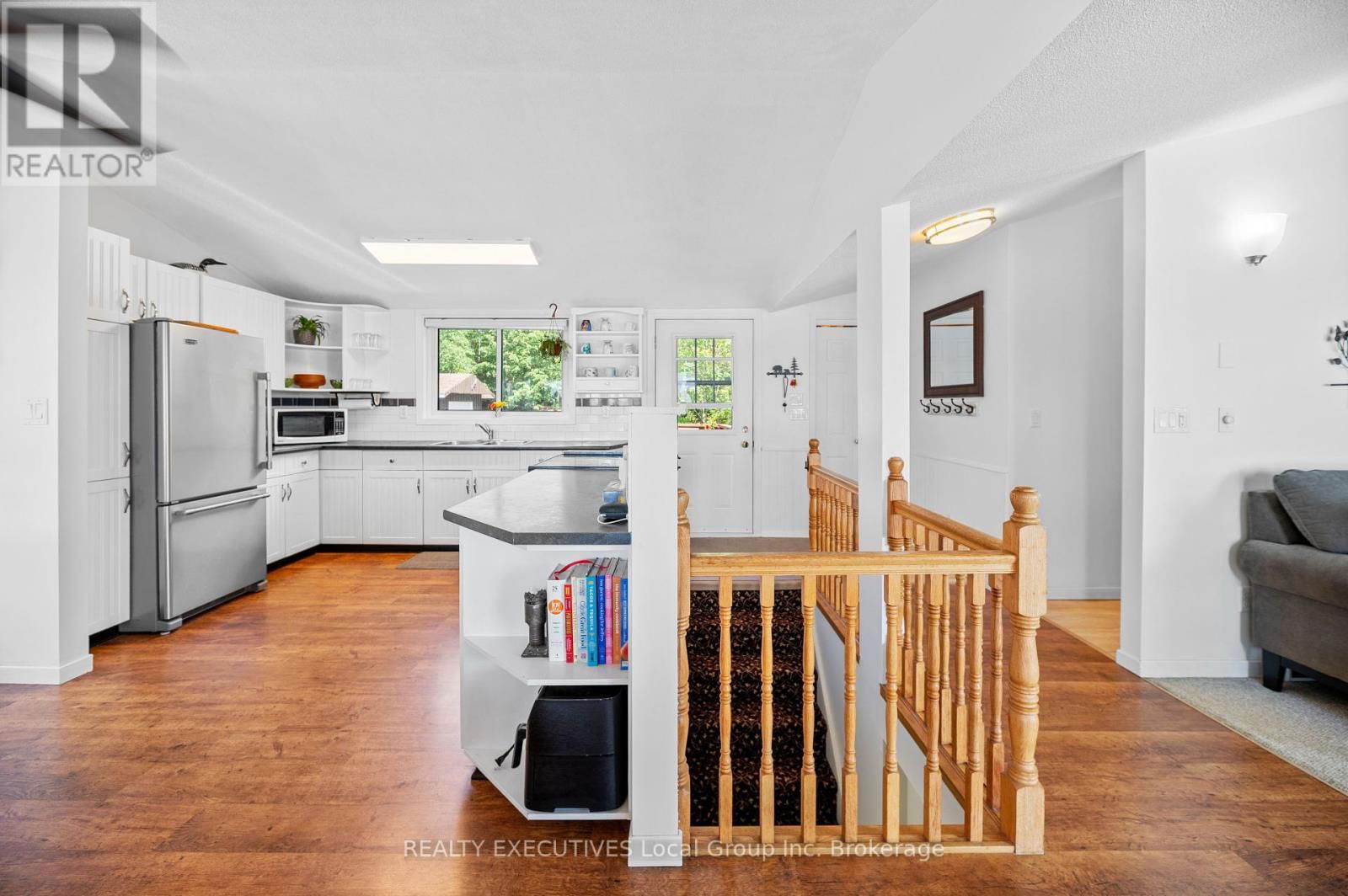 351-E EVERGREEN ROAD Image 18