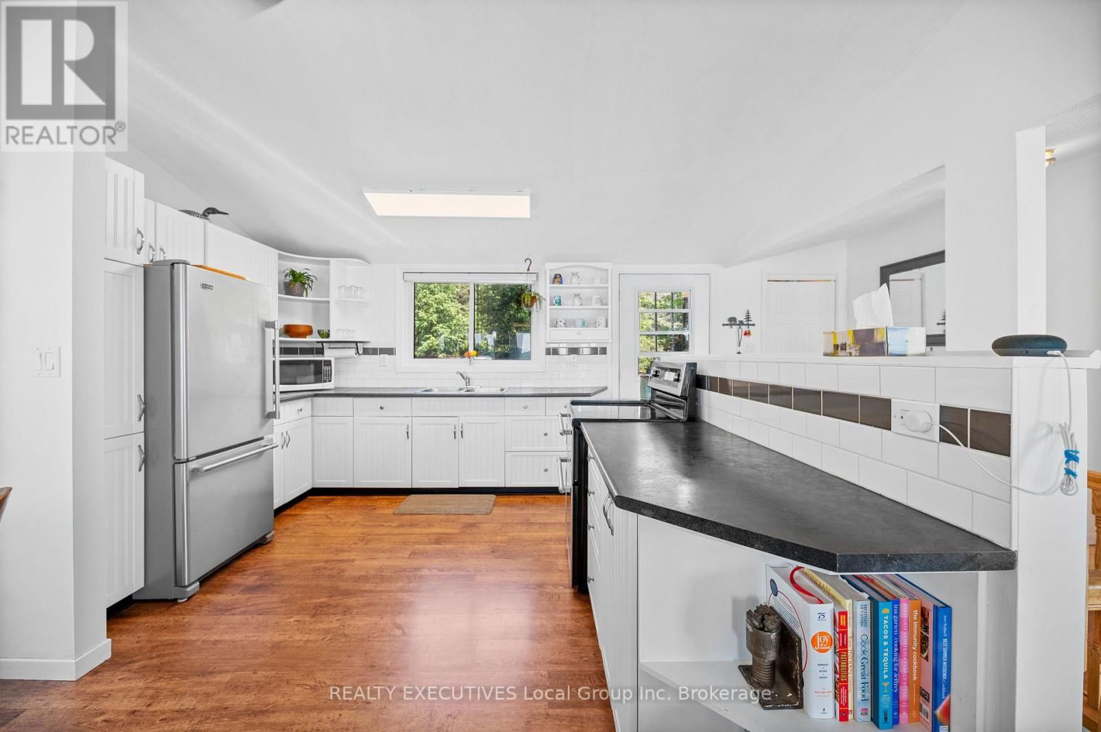 351-E EVERGREEN ROAD Image 20