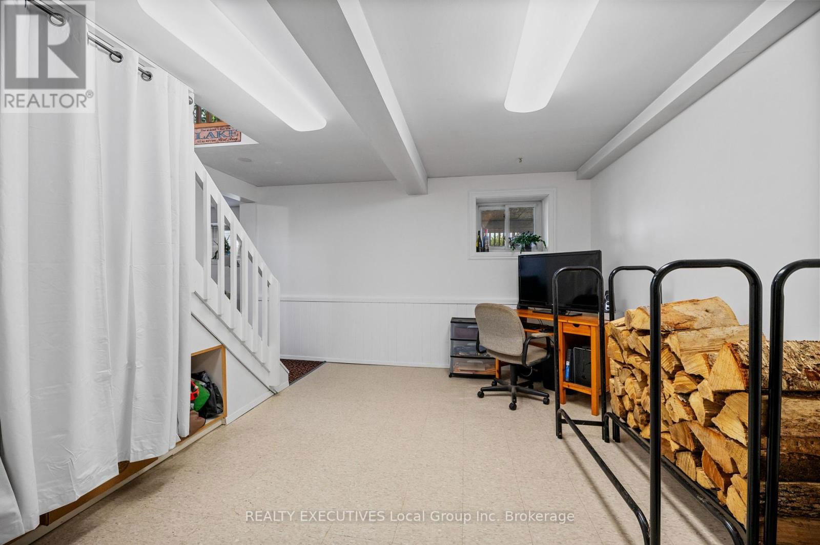 351-E EVERGREEN ROAD Image 29