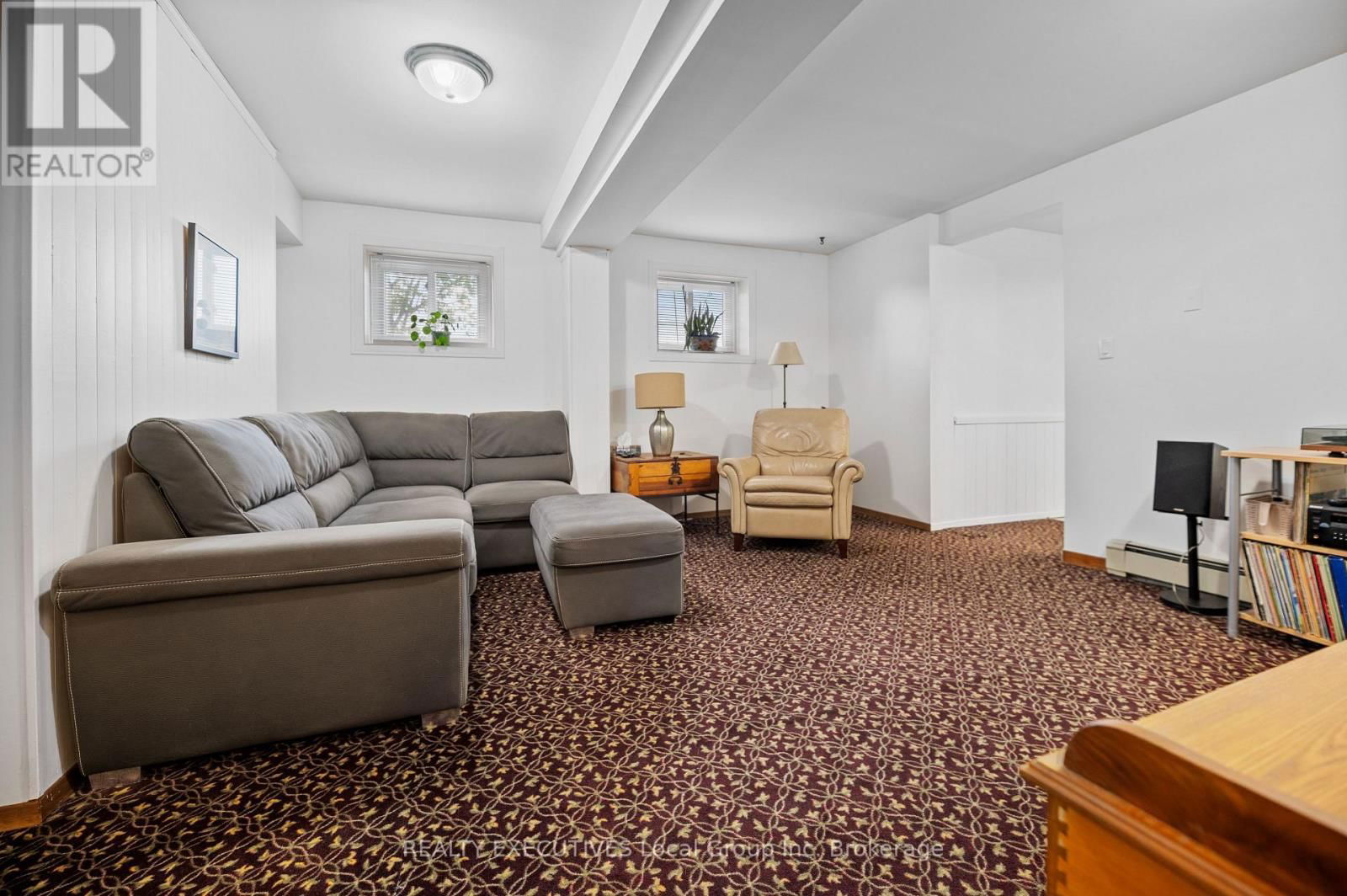 351-E EVERGREEN ROAD Image 34