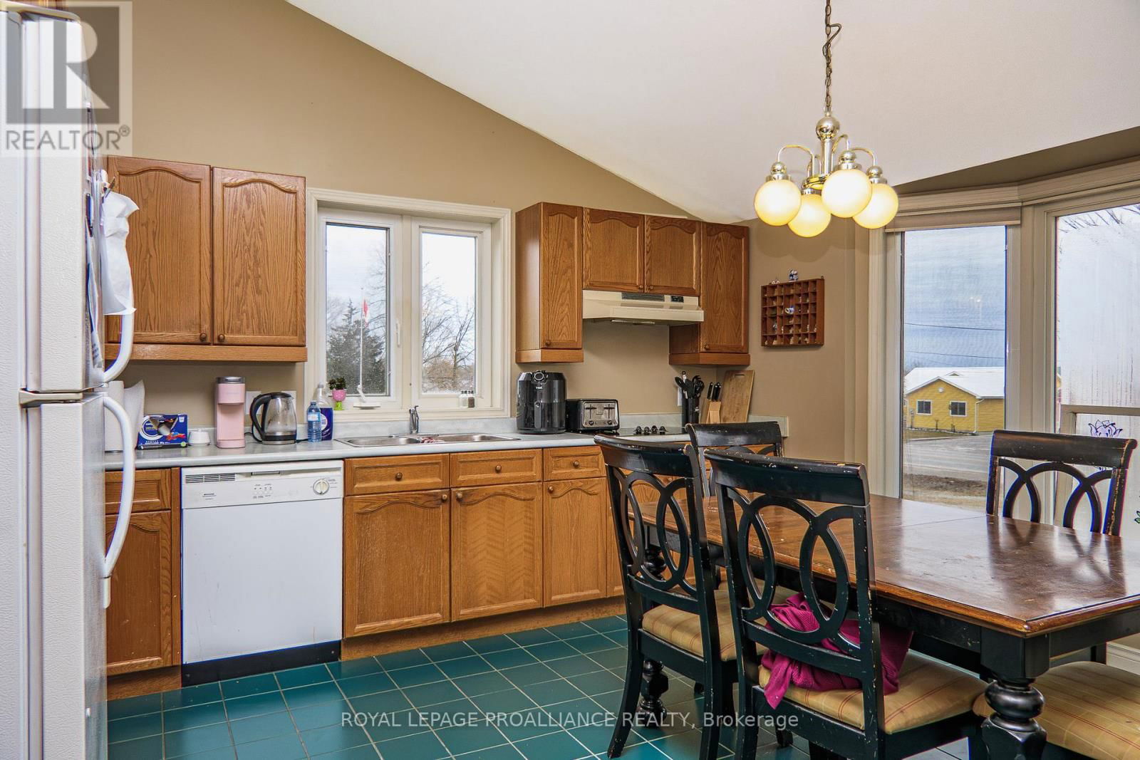 2436 STIRLING- MARMORA ROAD Image 6