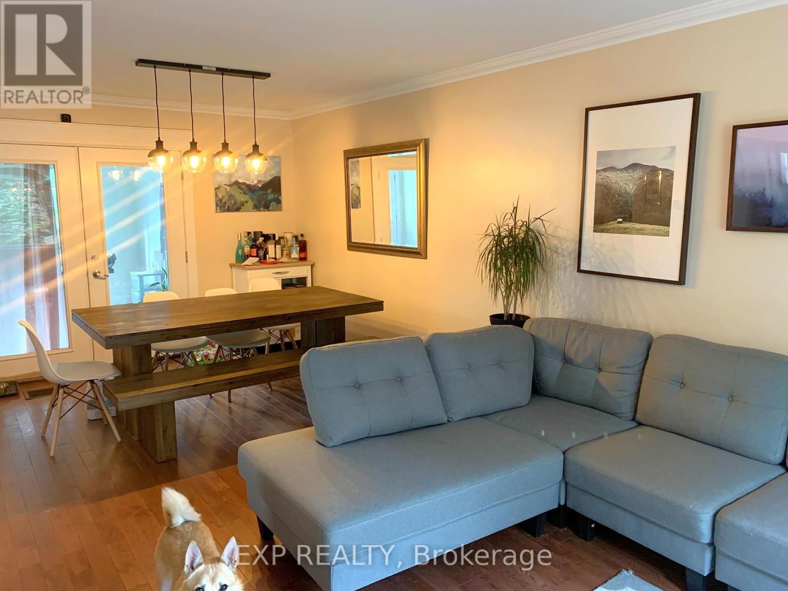 1552 CALEDON STREET Image 13