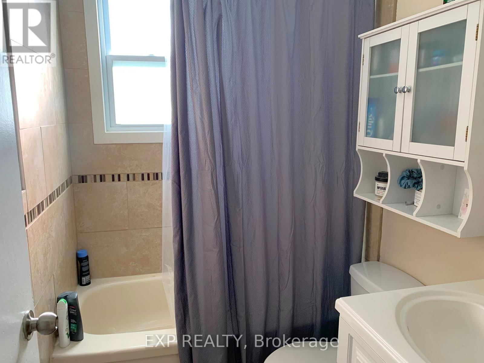 1552 CALEDON STREET Image 25