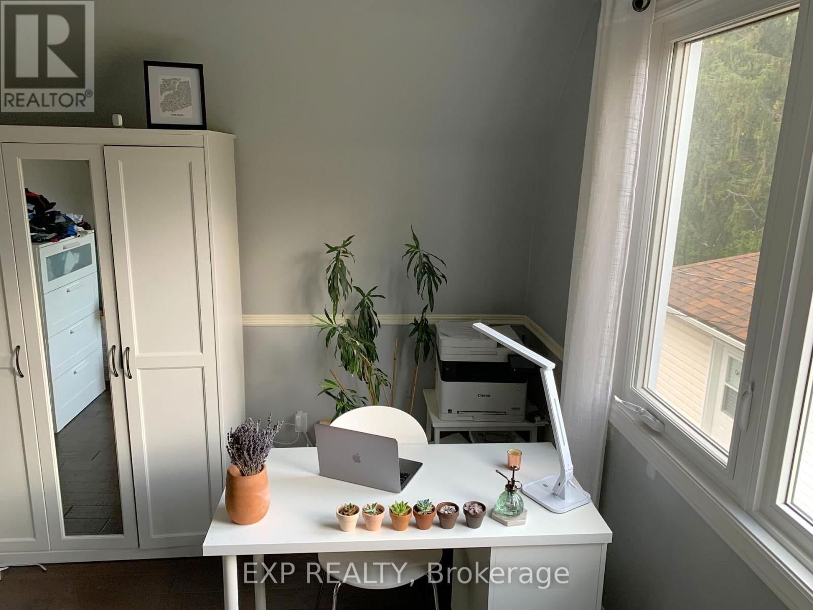 1552 CALEDON STREET Image 26