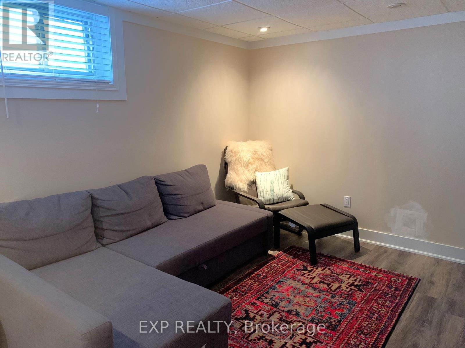 1552 CALEDON STREET Image 30