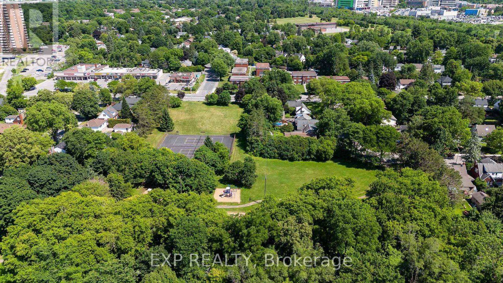 1552 CALEDON STREET Image 43