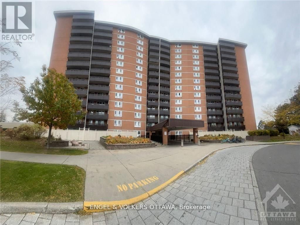 708 - 2000 JASMINE CRESCENT Image 1