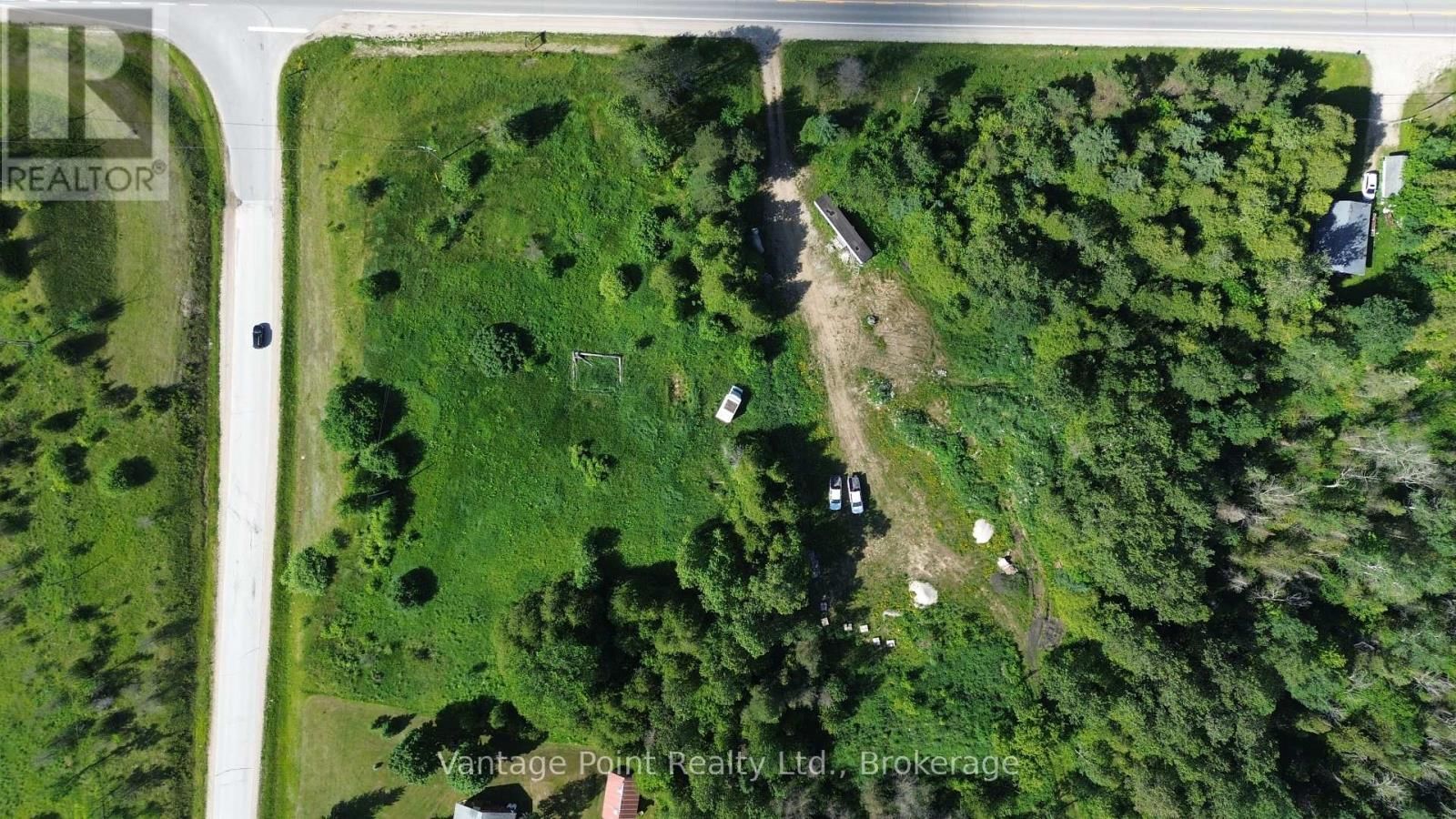 775381 10 HIGHWAY NORTH Image 11