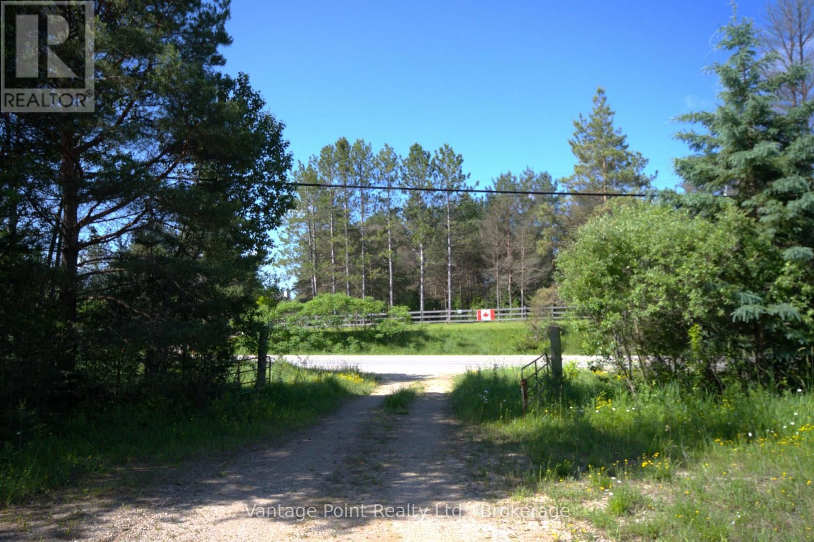 775381 10 HIGHWAY NORTH Image 3