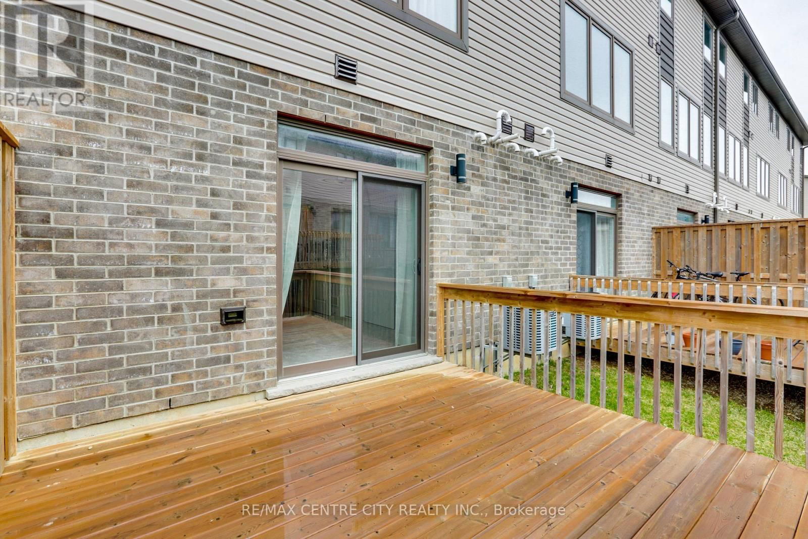106 - 2070 MEADOWGATE BOULEVARD Image 14